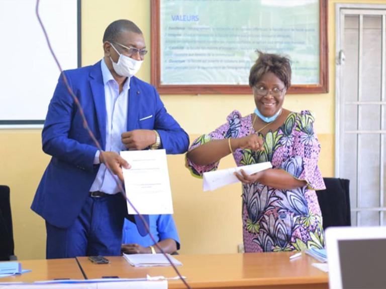 Signature du protocole de partenariat entre la faculté de médecine de l’Université de Kinshasa (UNIKIN) et Le Centre de Formation Ophtalmologique d’Afrique Centrale (CFOAC)